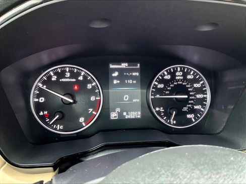 Used 2022 Subaru Outback Premium image 24