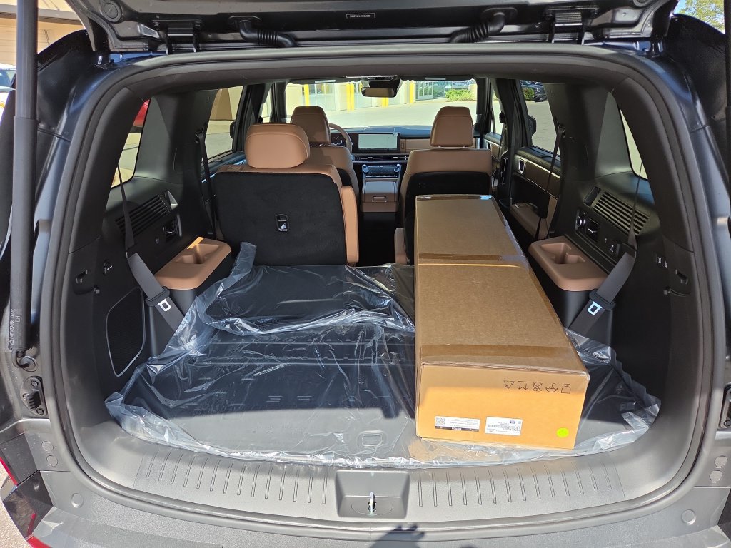 New 2027 Hyundai Santa Fe Limited FWD image 34