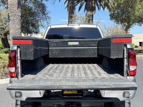 Used 2006 Chevrolet Silverado 3500 LT w/ Heavy-Duty Power Package AWD/4WD image 41