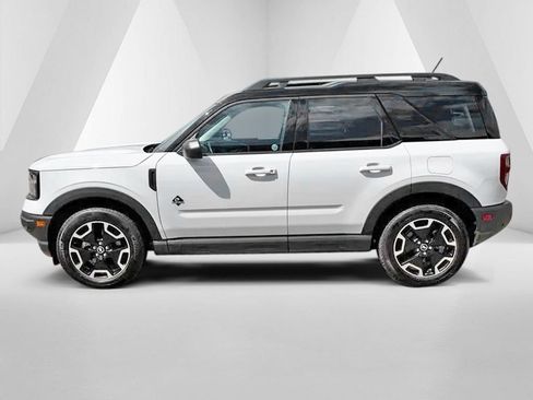 Used 2024 Ford Bronco Sport Outer Banks w/ Tech Package AWD/4WD image 4