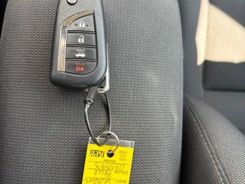 Used 2023 Toyota Corolla LE image 27