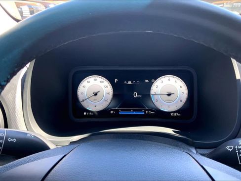 Used 2022 Hyundai Kona Limited w/ Cargo Package FWD image 26