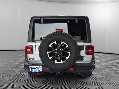 Used 2024 Jeep Wrangler Unlimited Rubicon w/ Safety Group AWD/4WD image 4