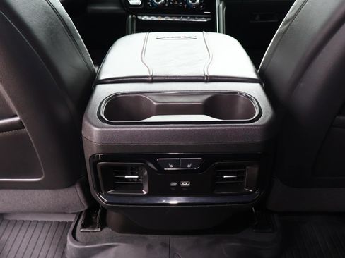 Used 2025 GMC Sierra 2500 AT4X w/ AT4X AEV Edition AWD/4WD image 18