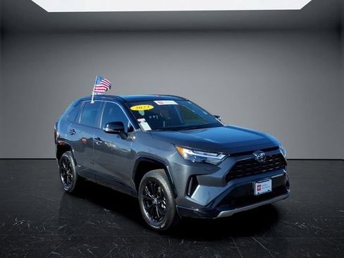 Used 2023 Toyota RAV4 XSE AWD/4WD image 5