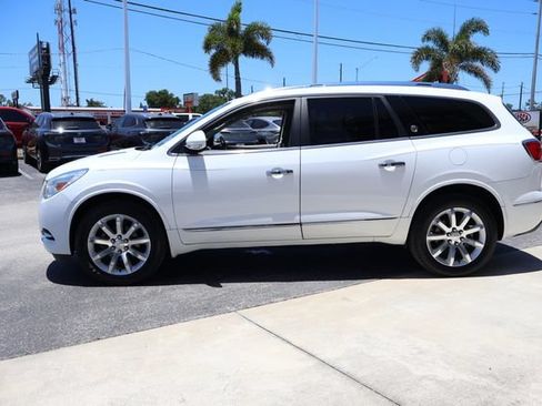 Used 2017 Buick Enclave Premium w/ Experience Buick Package FWD image 5