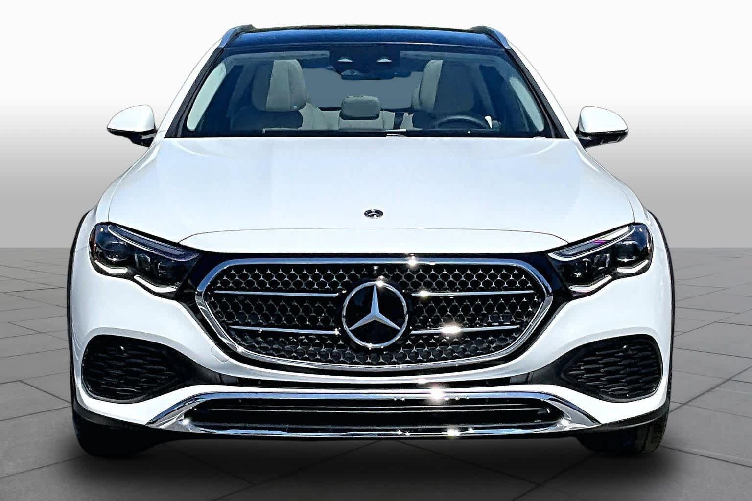 Used 2026 Mercedes-Benz E 450 4MATIC All-Terrain Wagon image 3