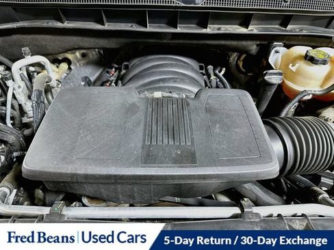 Used 2023 Chevrolet Suburban Z71 w/ Luxury Package AWD/4WD image 40