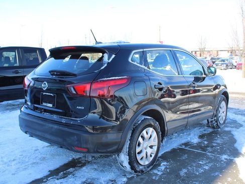 Used 2019 Nissan Rogue Sport S image 7