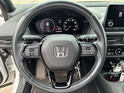 Used 2024 Honda HR-V Sport image 13