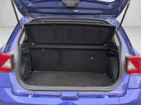Used 2022 Hyundai Venue Limited FWD image 6