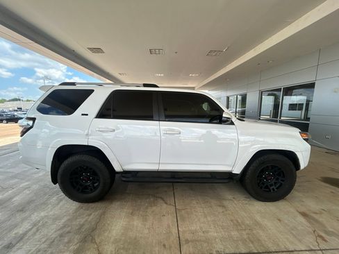 Used 2023 Toyota 4Runner SR5 Premium w/ Moonroof Package RWD image 5