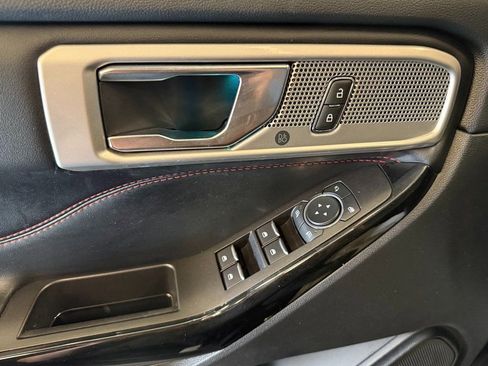 Used 2022 Ford Explorer ST-Line w/ Class IV Trailer Tow Package image 20