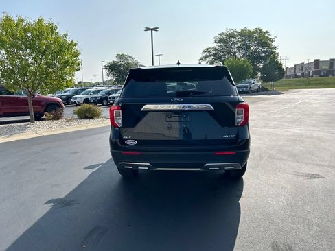 Used 2023 Ford Explorer XLT w/ Equipment Group 202A AWD/4WD image 8