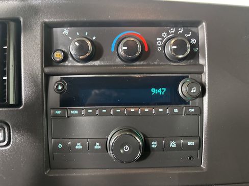 Used 2024 Chevrolet Express 3500 LT w/ LT Preferred Equipment Group image 15