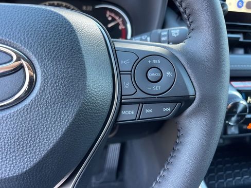New 2025 Toyota RAV4 XLE image 18