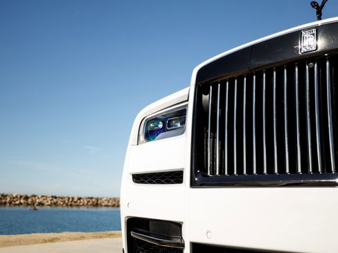 Used 2024 Rolls-Royce Cullinan Black Badge image 21