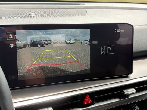 New 2026 Kia Sorento LX FWD image 23