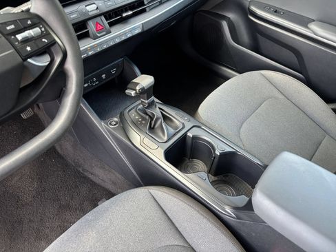 Used 2025 Kia K4 FWD image 41