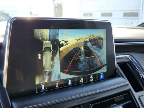 Used 2024 GMC Yukon AT4 w/ Technology Package image 22