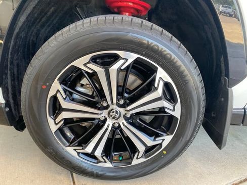 Certified 2022 Toyota RAV4 XSE w/ Weather Package AWD/4WD image 5