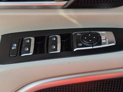 Used 2022 Kia Telluride S FWD image 35