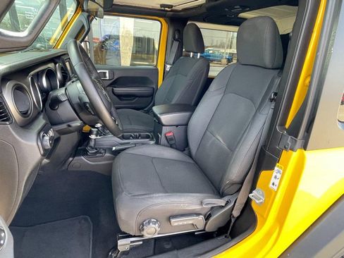 Used 2019 Jeep Wrangler Sport image 18
