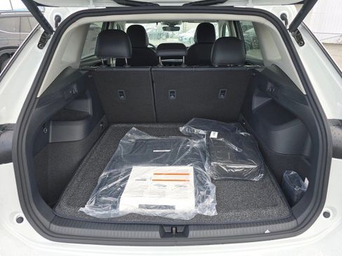 New 2026 Volkswagen Tiguan SE image 16