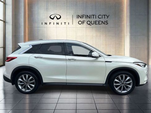 Used 2020 INFINITI QX50 Luxe w/ Navigation Package AWD/4WD image 2