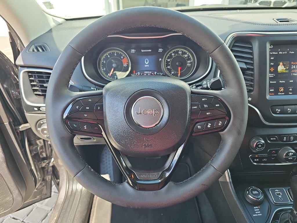 Used 2023 Jeep Cherokee Altitude Lux w/ Lux Elite Package AWD/4WD image 17
