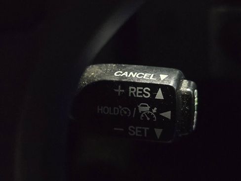 Used 2019 Toyota Tacoma TRD Off-Road image 35