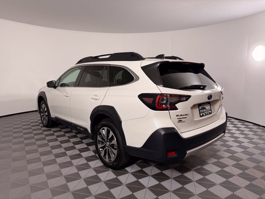 Used 2023 Subaru Outback Limited AWD/4WD image 11
