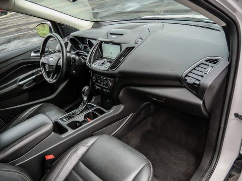 Used 2017 Ford Escape Titanium FWD image 15