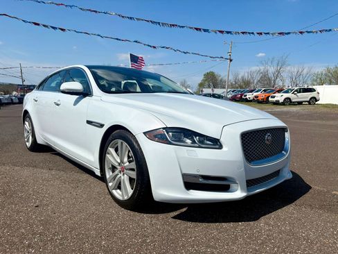 Used 2016 Jaguar XJ L Portfolio image 7