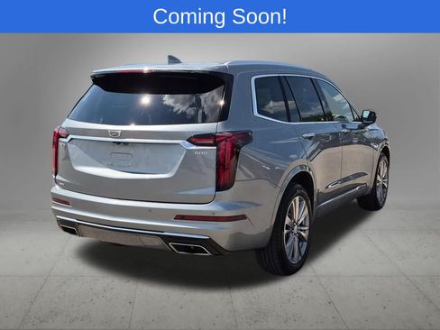 Used 2024 Cadillac XT6 Premium Luxury AWD/4WD image 6