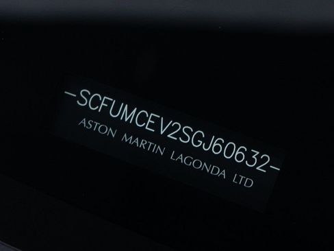 Used 2025 Aston Martin Vanquish RWD image 45