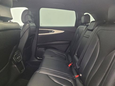 Used 2016 Lincoln MKX Premiere image 18