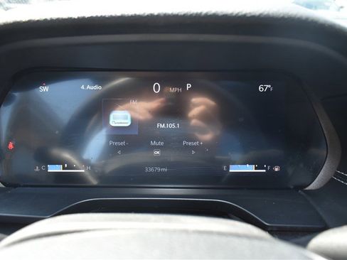 Used 2023 Jeep Grand Cherokee L Laredo image 16