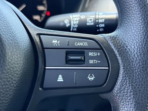 Certified 2025 Honda HR-V LX image 34