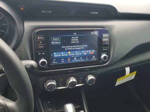 Certified 2024 Nissan Kicks SV image 24