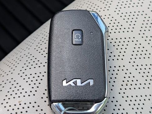 Used 2022 Kia Sorento SX image 32