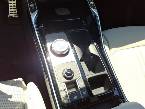 New 2026 Kia Sorento SX Prestige image 24