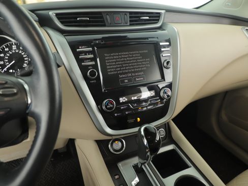 Used 2019 Nissan Murano Platinum w/ Cargo Package image 11