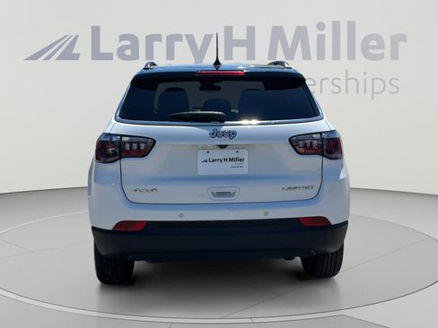 Certified 2025 Jeep Compass Limited AWD/4WD image 4