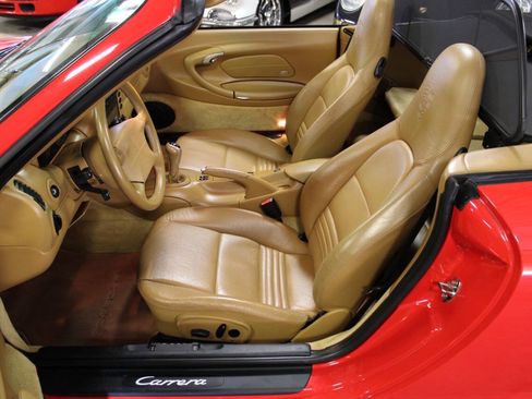 Used 2001 Porsche 911 Cabriolet image 32