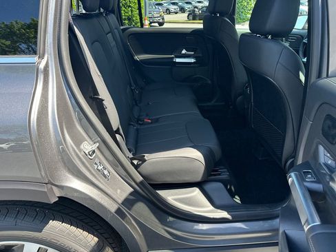 New 2026 Mercedes-Benz GLB 250 4MATIC image 17
