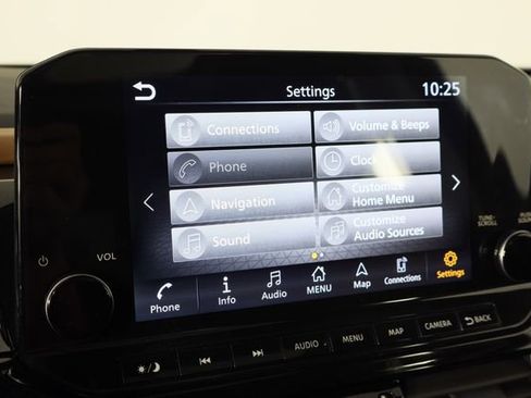 Used 2024 Nissan Pathfinder Platinum w/ Cargo Package image 44