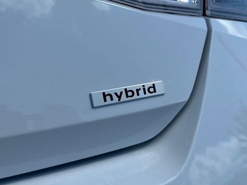 Used 2025 Hyundai Elantra Limited image 15