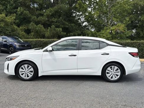 Used 2025 Nissan Sentra S FWD image 2