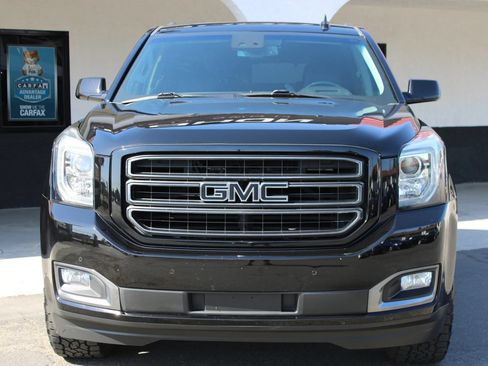 Used 2019 GMC Yukon SLT w/ Graphite Performance Edition AWD/4WD image 2